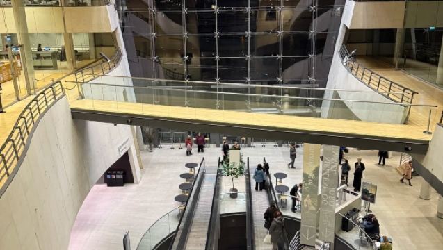 丹麥哥本哈根市區-皇室權力中心 + 海濱文藝-包車-精選