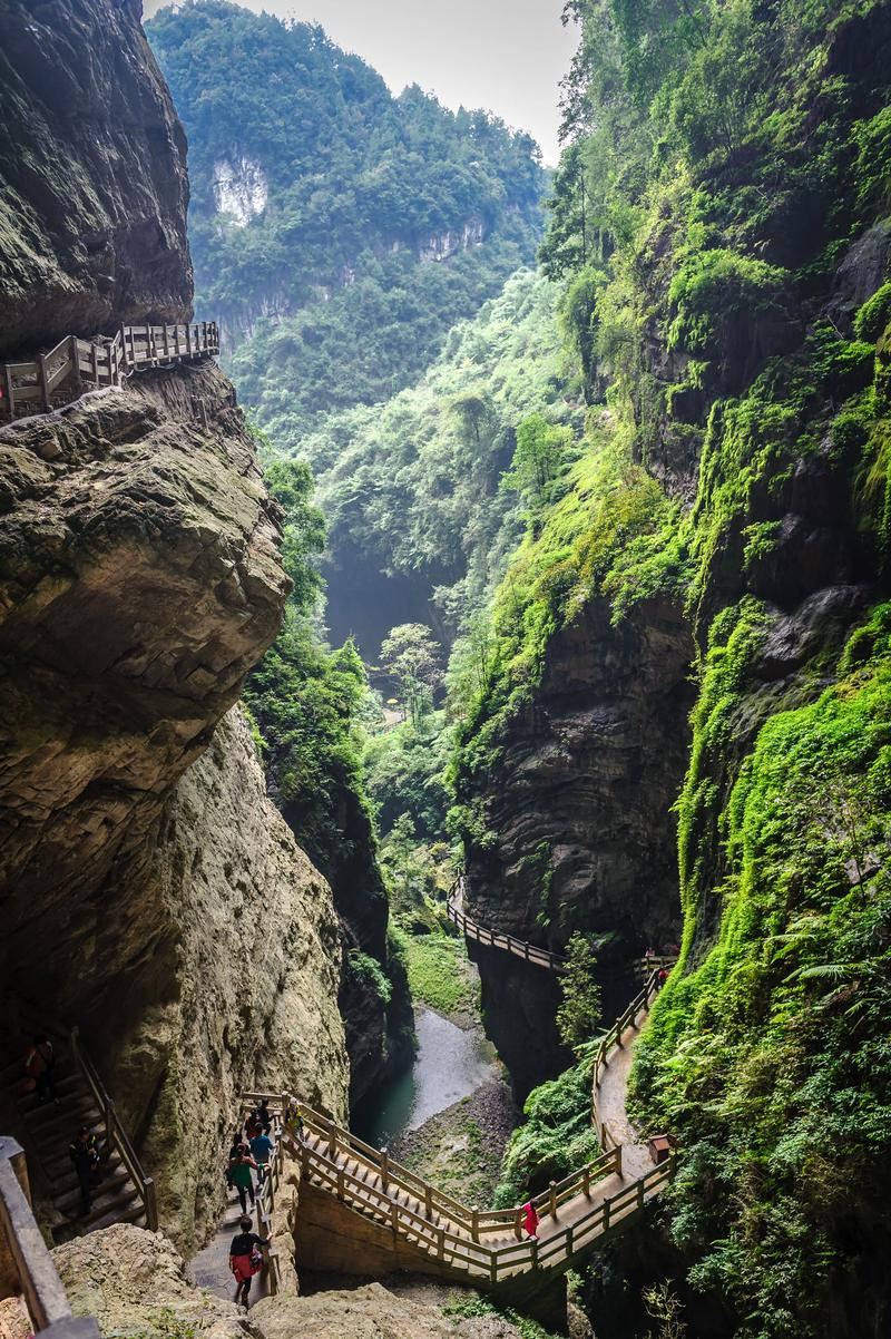 Chongqing private chartered tour - Wulong Tiankeng Three Bridges, Longshuixia Fissure Gorge, small group with English service, door-to-door pickup