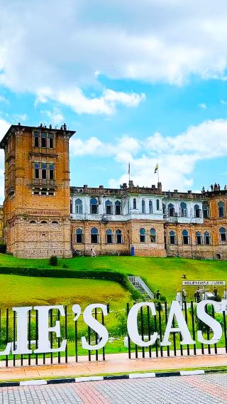 Kuala Lumpur Round-Trip Ipoh Day Tour: Kellie's Castle + Mirror Lake + Ipoh World at Han Chin Pet Soo + Concubine Ln + Perak Cave Temple