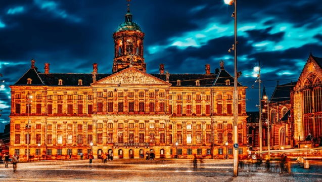 Amsterdam 1-day Tour: Royal Palace Amsterdam + Dam Square + Van Gogh Museum + Canal Cruise