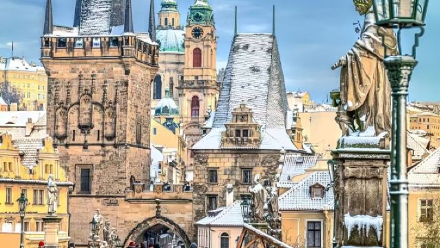捷克布拉格【查理大橋+布拉格城堡+黃金巷】中文包車一日遊