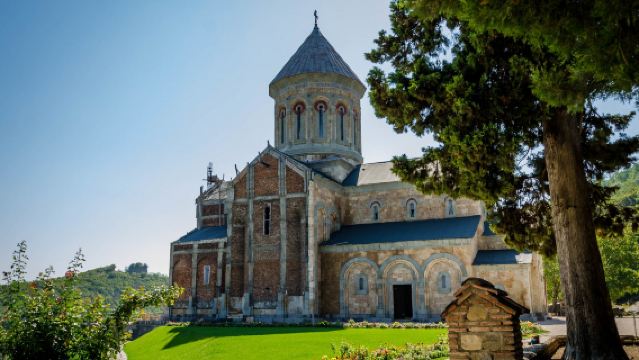 Стены Сигнахи + Монастырь Бодбе + Национальный музей Сигнахи + индивидуальный трансфер по старому городу