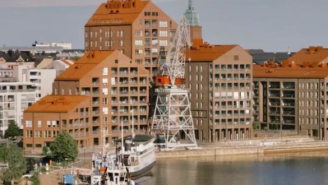 芬蘭赫爾辛基波爾沃中世紀古城+教堂+露天市場【私家定制包車】