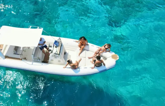 特拉帕尼出發：法維尼亞納島及萊萬佐島快艇之旅 + 午餐及開胃酒