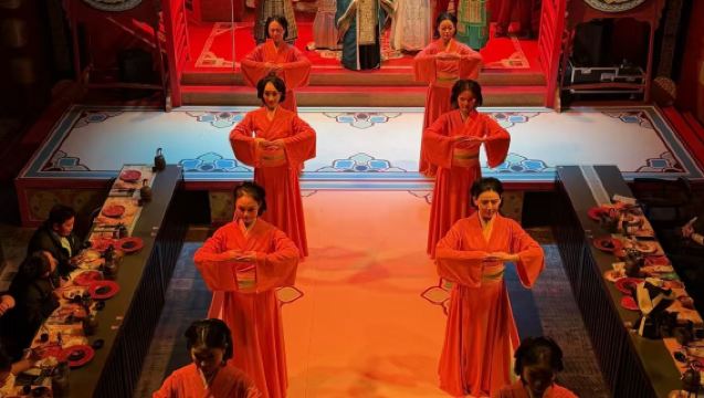 Chengdu Three Kingdoms Palace Banquet · Jinli Street Eternal Feast (Immersive Imperial Banquet Experience + Dance Performance + Optional Costume and Makeup Experience)