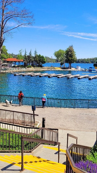 Los angeles round-trip Lake Arrowhead + Big Bear Lake town 1-day tour | Admission ticket not included