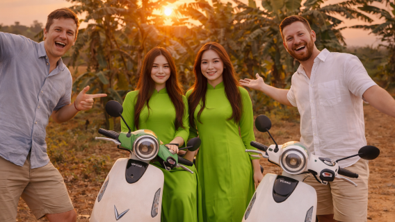 Hanoi Street Food Tour with Female Riders in Green Ao Dai by Motorbike