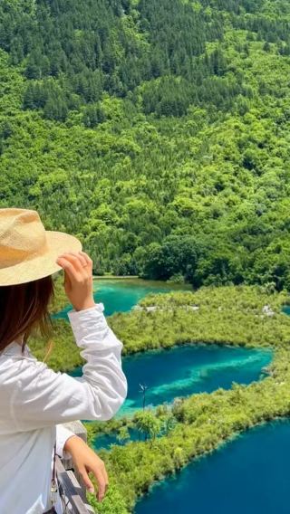 ทัวร์ 1 วันจิ่วจ้ายโกว [กลุ่มเล็ก 2-8 ท่าน · บริการรับส่งโรงแรม+เลือกบริการภาษาจีนหรืออังกฤษ]