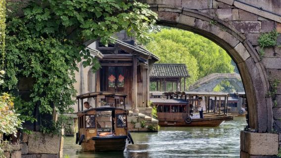 Ab Hangzhou: Tagesausflug nach Wuzhen und Shanghai (Privattransfer · Hotelabholung · optionaler Reiseleiter)