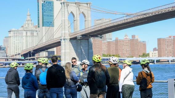 New York: Brooklyn Bridge & DUMBO Guided Bike & E-Bike Tour