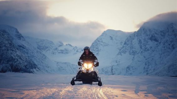 Tromsø w Norwegii: doświadczenie jazdy skuterem śnieżnym, różne czasy trwania, wiele opcji terminów