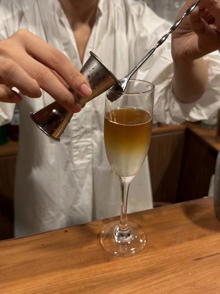 Eatwith - Shared Moments - Shanghai - Learn Mixology and Make Friends at a Small Bistro on Yongjia Road