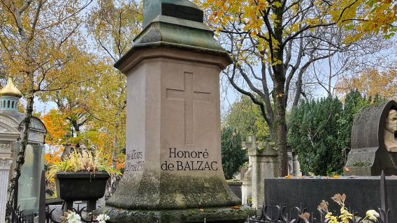 ทัวร์วันเดียว/ทัวร์หลายวัน รถเช่าเหมา ฝรั่งเศสพร้อมบริการภาษาจีนและภาษาอังกฤษ ณ โรงอุปรากรปารีส + สุสานใต้ดินปารีส + หอดูดาวปารีส