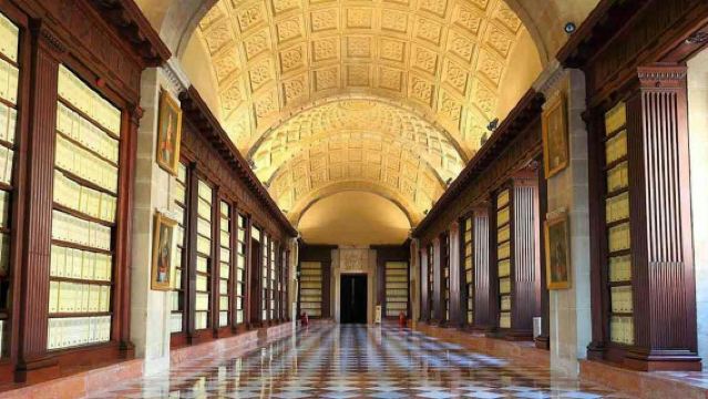 セビリア インディアス古文書館: ガイド付きツアー