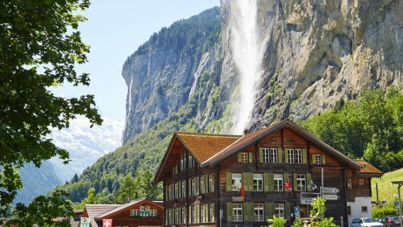 Grindelwald, Interlaken & Lauterbrunnen: Day Trip + Transport