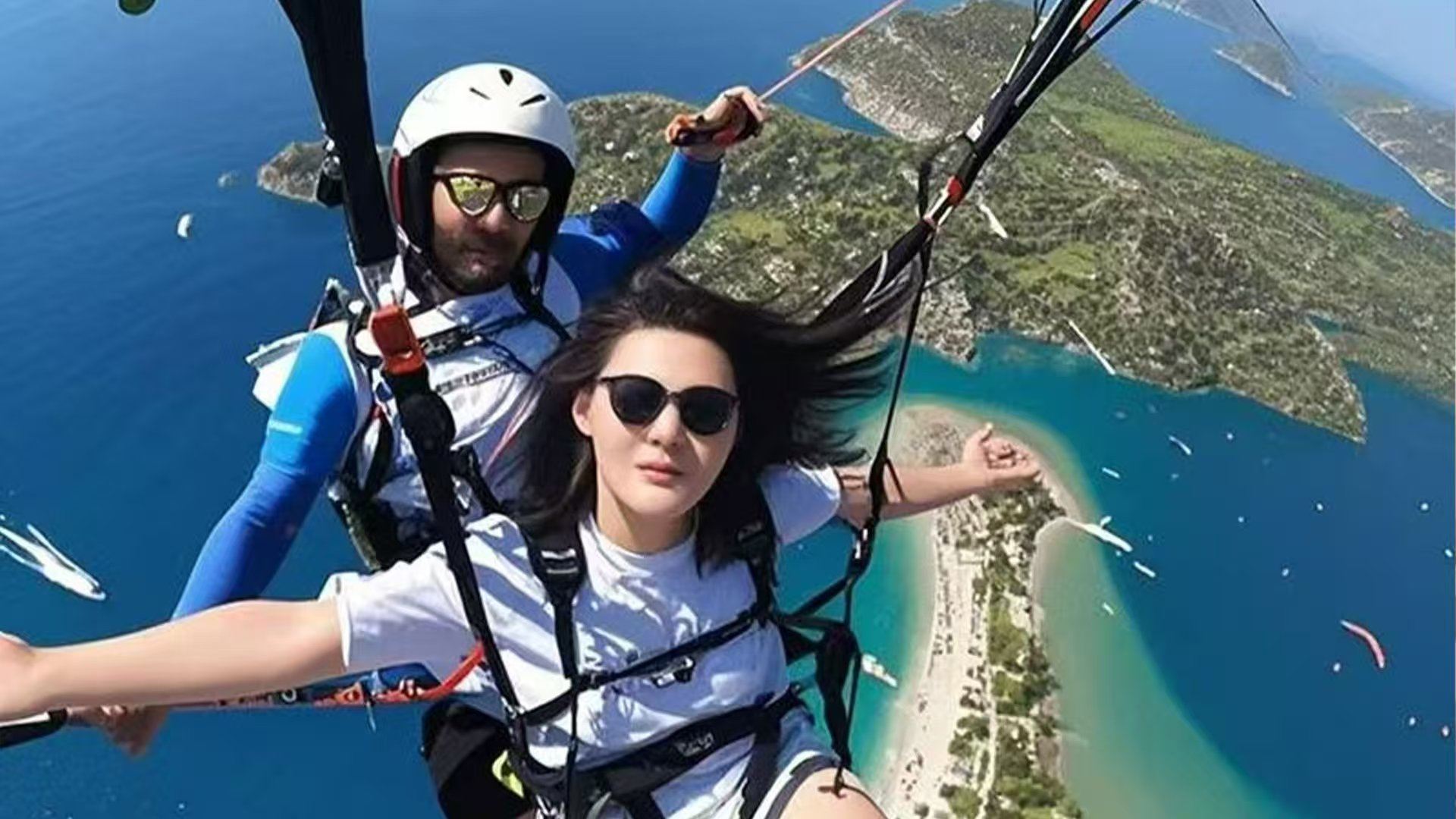 フェトヒイェ パラグライダー体験【トルコ パラグライダー フェトヒイェ パラグライダー 写真・動画付き 紺碧の死海を一望 島巡りクルーズ】