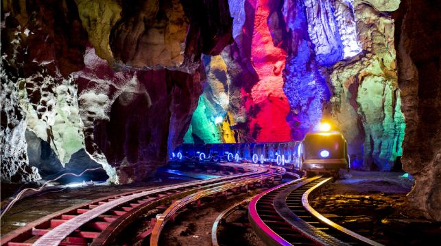 桂林漓江桂林古東景區+冠岩一日遊【8人小團/私家團可選】