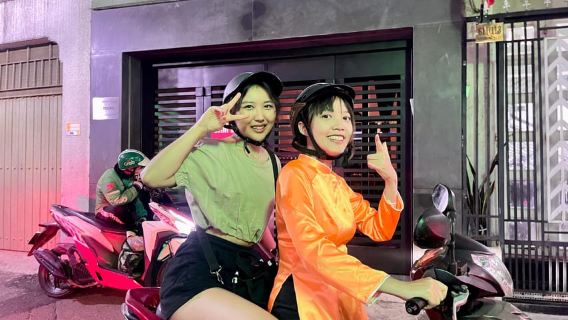 Ho Chi Minh City: Street Food and Sightseeing by Motorbike