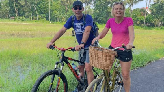 Borobudur: tour in bicicletta ed esplorazione dei villaggi di Giava