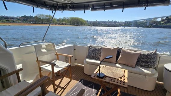 Porto: Tour du thuyền sang trọng qua 6 cây cầu và cửa sông Douro