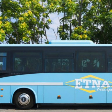 納克索斯花園：卡塔尼亞豐塔納羅薩機場至納克索斯花園單程巴士接送