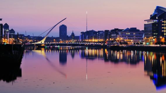 Big Bus Dublin: ทัวร์รถบัสเปิดประทุนยามค่ำคืนพร้อมไกด์ 1 ชั่วโมง