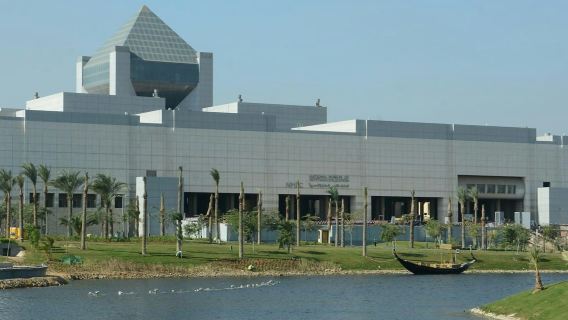 Pyramiden von Gizeh, Sphinx & Nationalmuseum: Geführte Tour + Transfer + Mittagessen