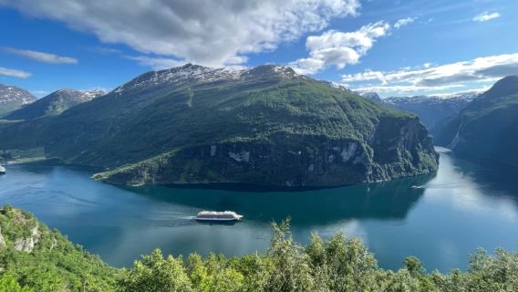 挪威奧勒鬆+蓋朗厄爾峽灣 + 精靈之路|挪威最壯觀峽灣巡禮