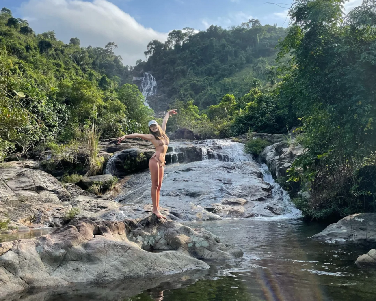 Wanning: Escursione di un giorno nella foresta pluviale di Riyue Bay