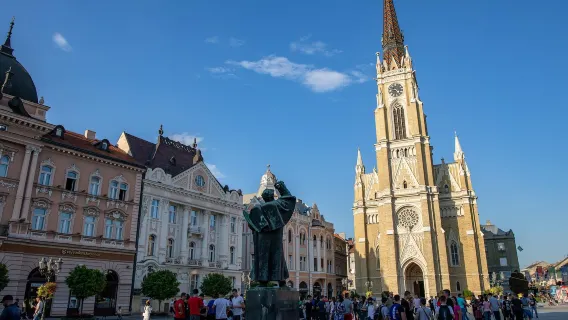 Tour di un giorno a Belgrado, Novi Sad e Monastero di Krušedol in Serbia (prenotabile da 1 persona)