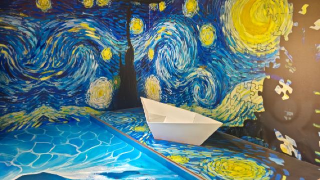Changsha Van Gogh Starry Night Art Museum Admission Ticket (Technology-Enhanced Van Gogh Classics + Immersive 4D Light Show + Mirror Maze + Sunflower Field Walkthrough)
