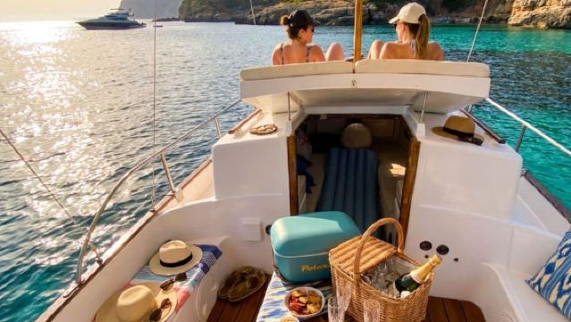 Mallorca: Alcudia, Private Boat Tour to Formentor & Pollensa