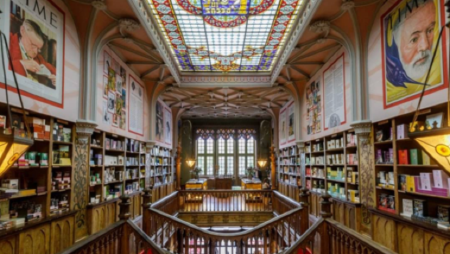 葡萄牙波多聖本篤火車站-聖靈教堂【中文專車-愜意舒適】