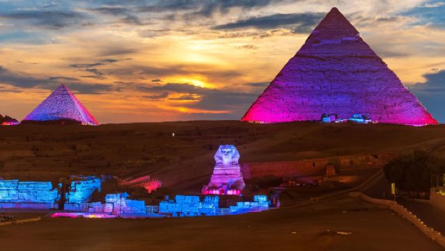 Spectacle Son et Lumière aux Pyramides du Caire