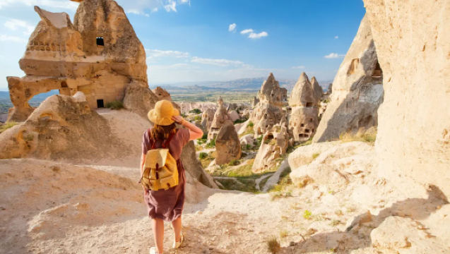 Türkiye: Cappadocia Red & Green Line | Premium Small Group with English Guide
