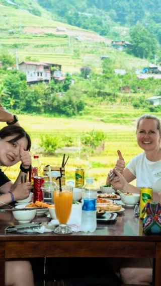หมู่บ้านหยี่หลินโห ลาวจ่าย และตาวัน ต้นทางซาปา - เดินป่าครึ่งวัน - ทัวร์ช่วงบ่าย