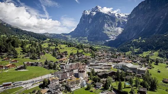 Dagstur fra Zürich/Luzern til Interlaken + Grindelwald + Lauterbrunnen