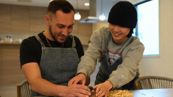 Chopstick Making Workshop in Osaka