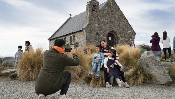 New Zealand South Island Sightseeing bus Tour (one-way): Christchurch-Tekapo / Tekapo-Mount Cook-Queenstown / Tekapo-Christchurch / Lake Tekapo