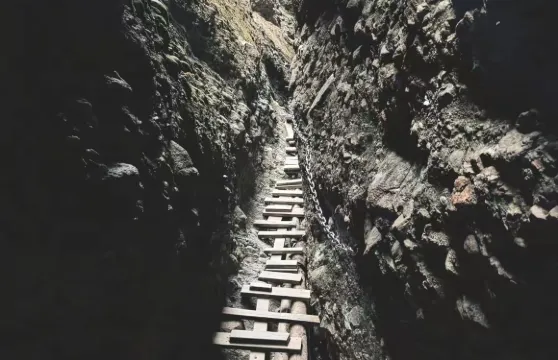 安徽六安皖西大裂谷+大別山風情谷一日遊中英文服務不含門票