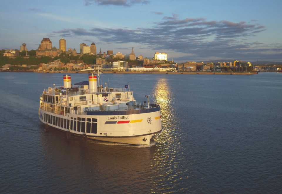 Quebec City Guided Evening River Cruise
