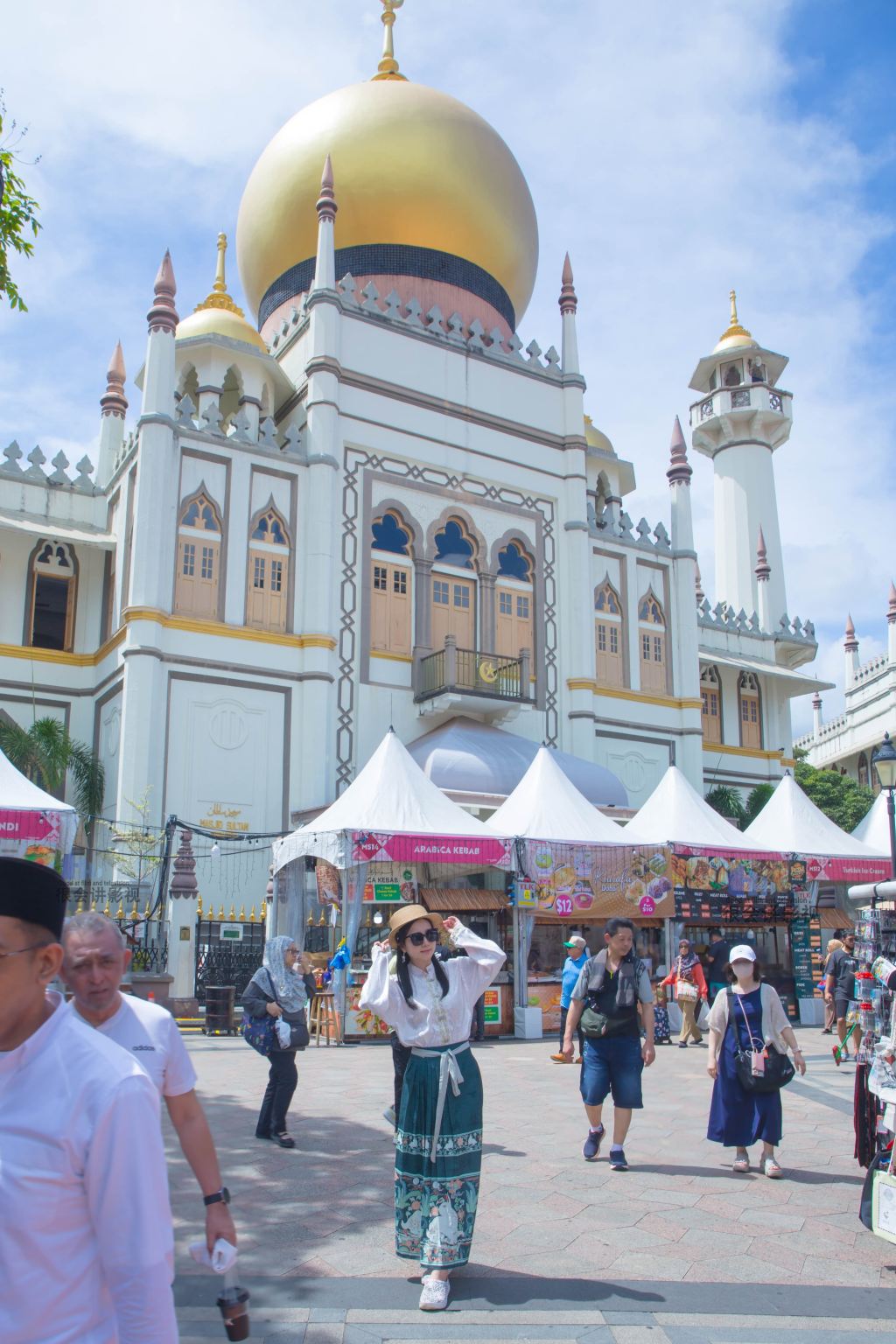 Trip Moments en Bratislava, Eslovaquia[Conductor, guía, Trip Moments con fotografía aérea + fotografía de bodas y cortometrajes + maquillaje y vestuario + servicio de coche privado con conductor personalizado]