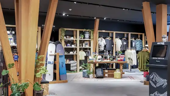 리듬 히라후 니세코 프리미엄 스키웨어 & 스노우 기어 & 장비 대여 | 일본 홋카이도 스키 고급 장비 매장