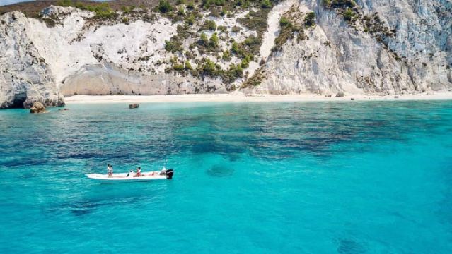 Bootsfahrt zum White Rocks Beach und Xi Beach mit Mittagessen und Wein