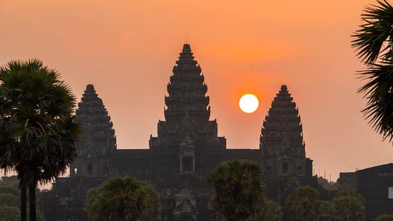 Siem Reap: Angkor Sunrise Private Tour - World Heritage Site