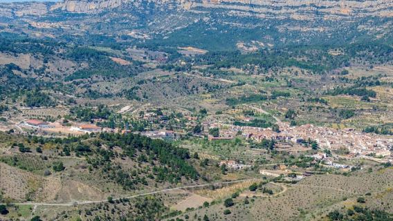From Salou: 4x4 route from Cornudella to Falset and Gratallops