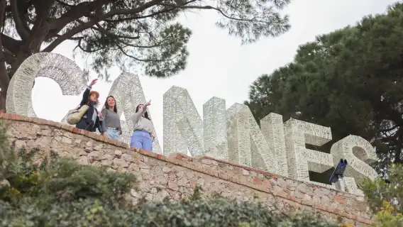 Nice: Half-Day Tour of Antibes and Cannes