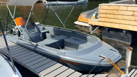 "Kormoran" | max. 5 Personen | 15 PS führerscheinfrei | ROTO 450