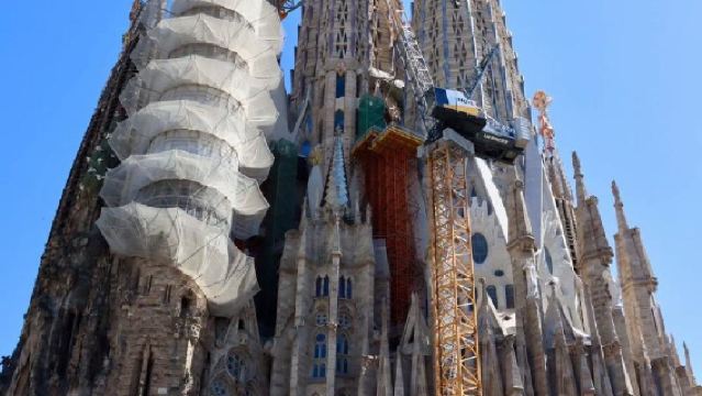 西班牙+巴塞隆納+桂爾公園一日遊/行程可調-可定制多日