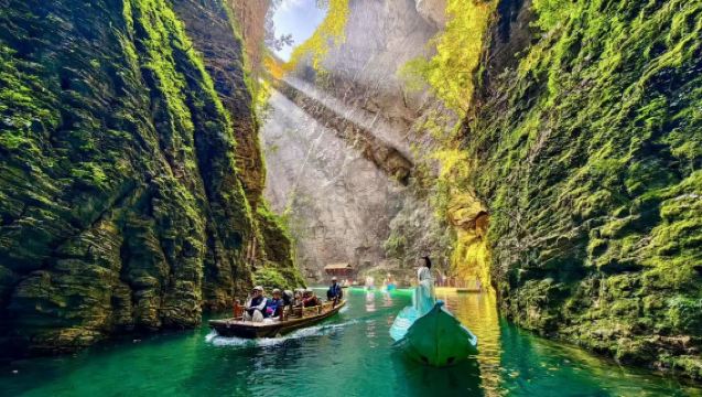 鶴峰屏山旅遊景區+宣恩夜景一日遊【1-8人拼小團】